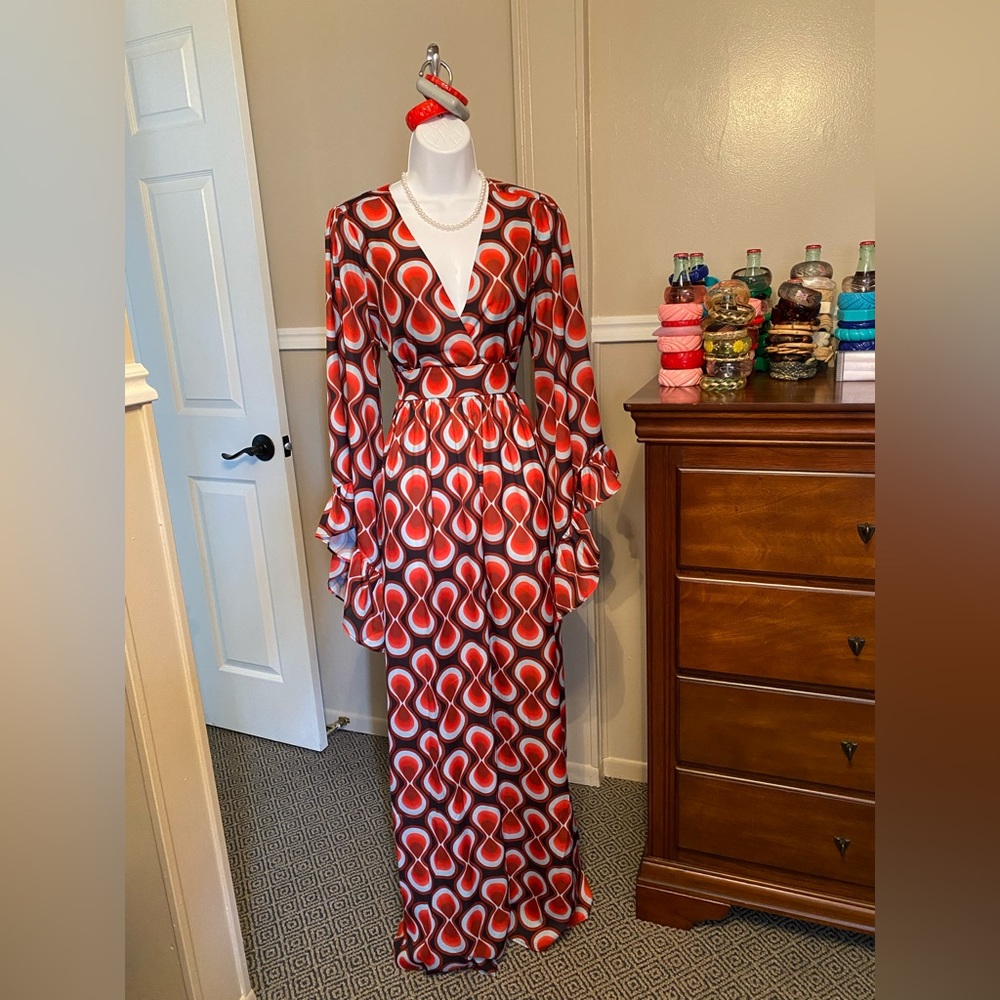 NWT ~ UNIQUE VINTAGE MOD MAXI DRESS ~ GROOVY MAN!